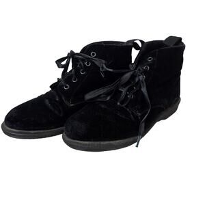 Dr. Martens Lana Black Velvet Lace Up Ankle Boot Sz 8 w 7 m